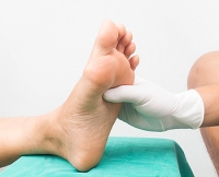Symptoms and Risk Factors of Diabetic Neuropathy